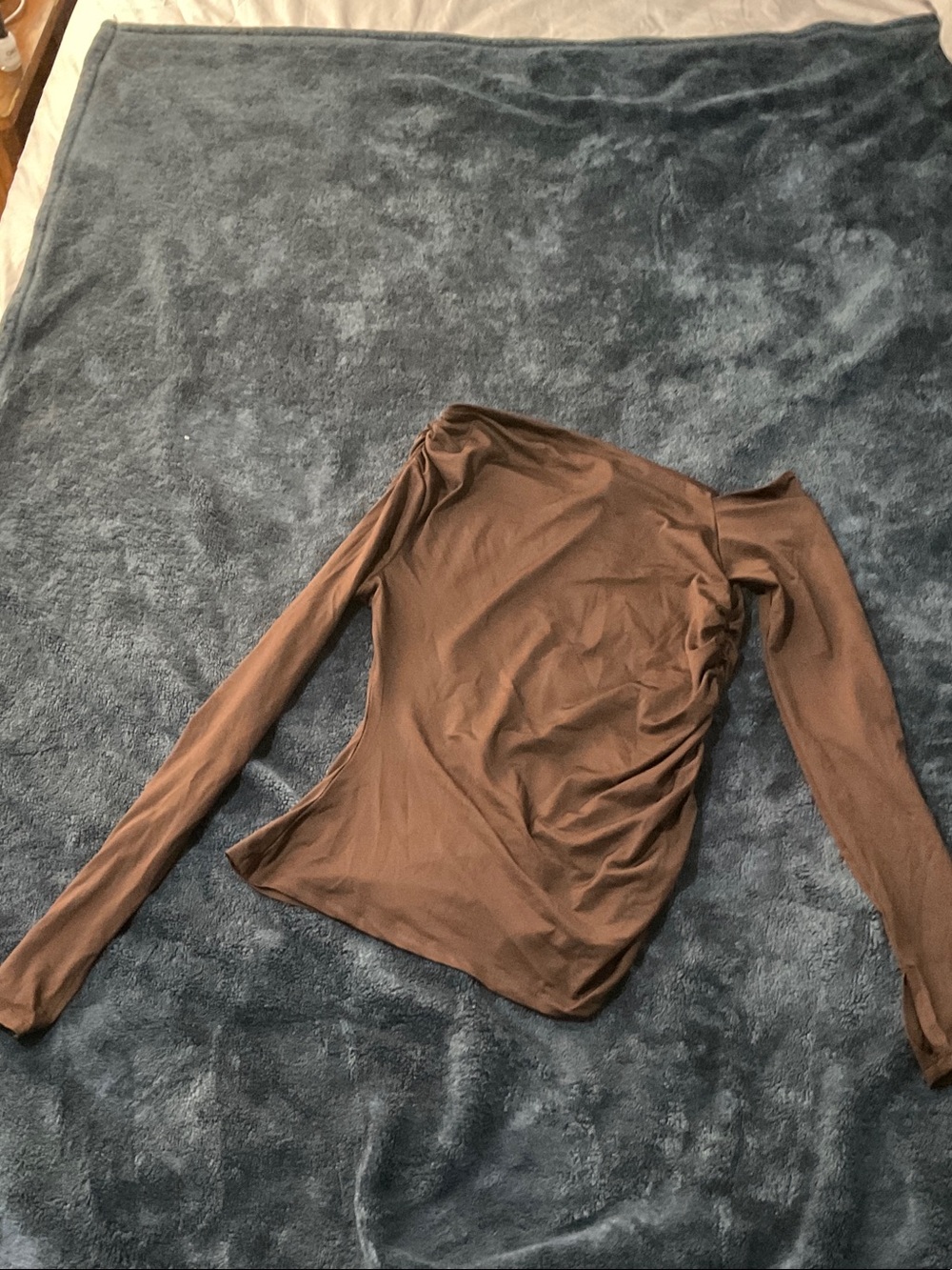 Women’s Long Sleeve Ruched Side Top - Chocolate Brown